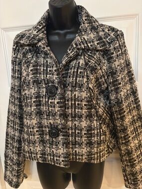 CAbi Black and cream Tweed Cropped Blazer